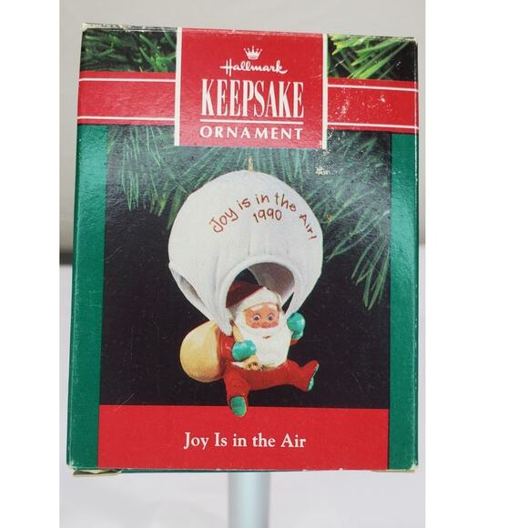 Vintage 1990 Hallmark Keepsake "Joy Is in the Air" Santa Ornament - Picture 1 of 7